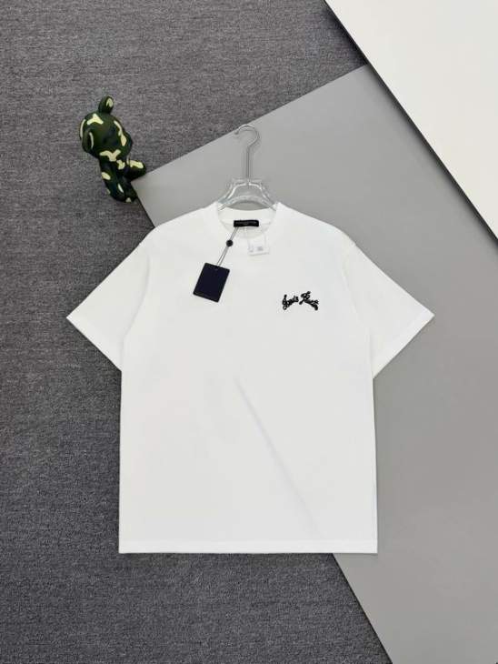 Picture of Louis Vuitton T Shirts Short _SKULVS-XLm6tx1567329